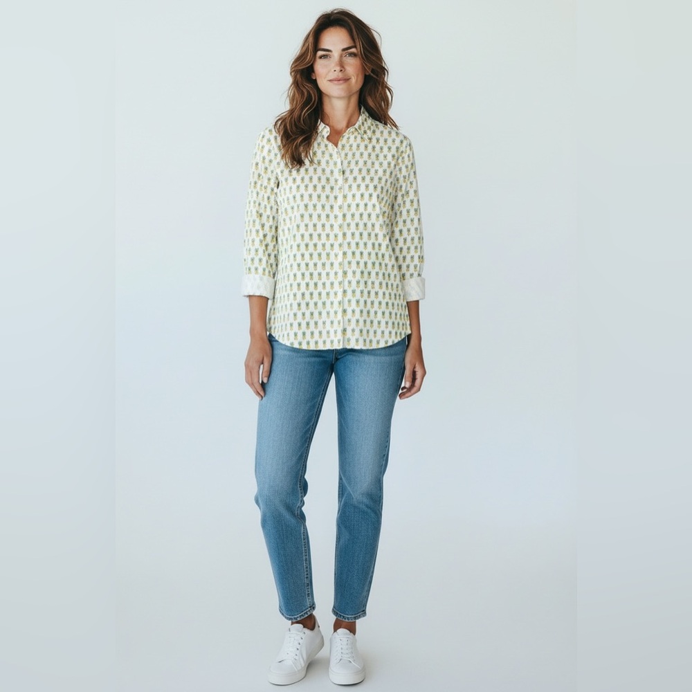 Foxcroft Wrinkle Free Button Up Shirt Women’s 14 Shaped White Pineapple Stretch